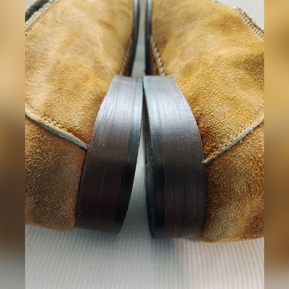 DONALD J PLINER Men's 9M Tan Suede Loafers - Picture 6 of 8